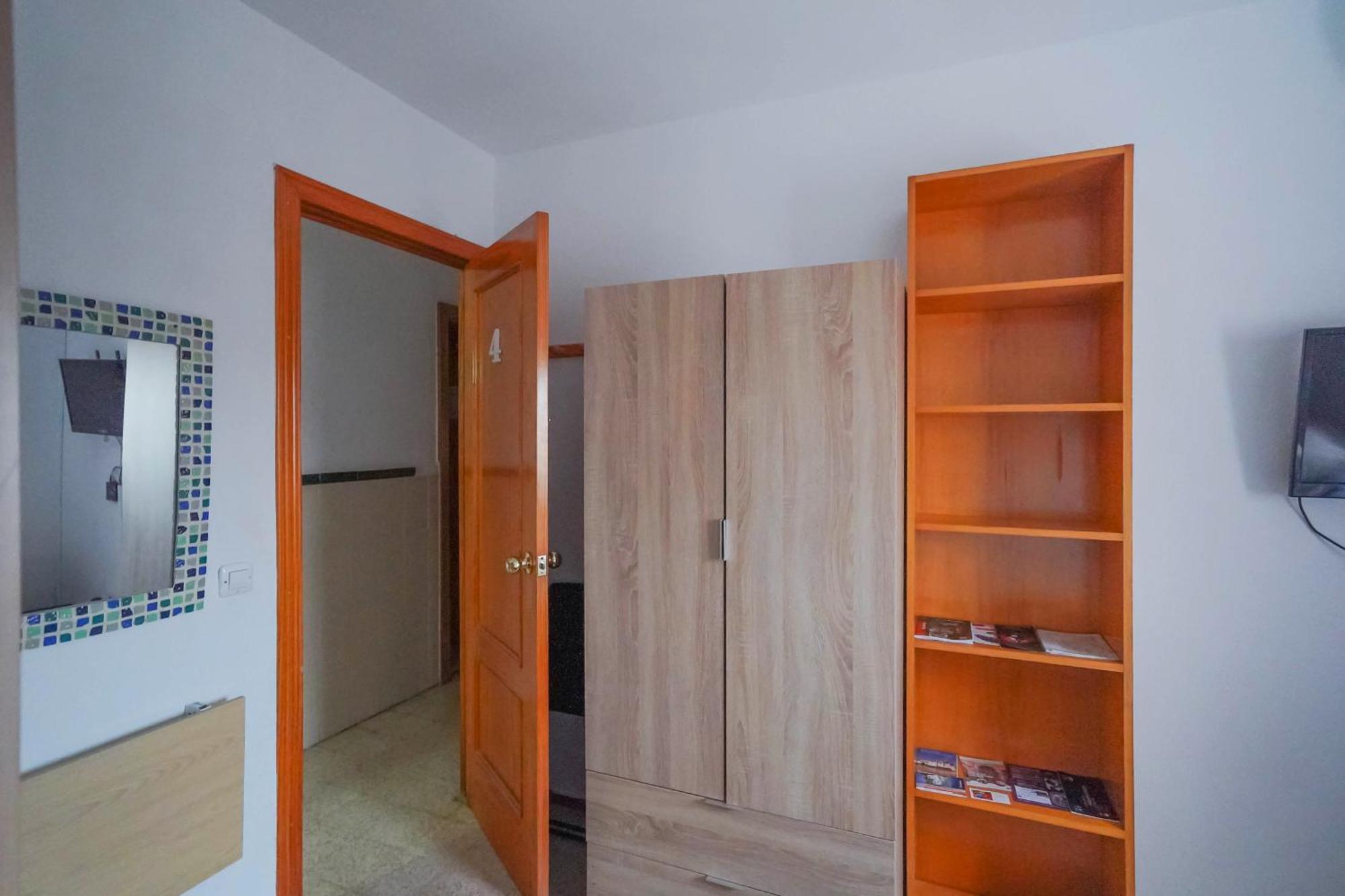 Habitaciones Privadas Con Cama Doble En Sevilla Bagian luar foto