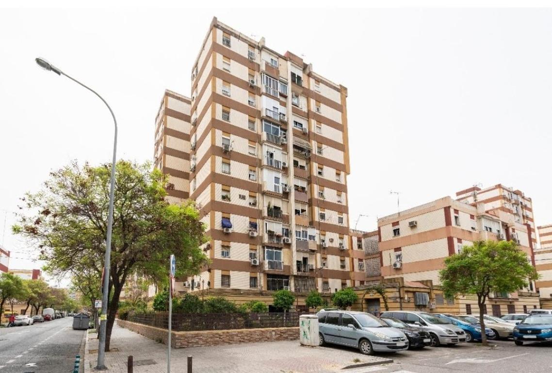 Habitaciones Privadas Con Cama Doble En Sevilla Bagian luar foto
