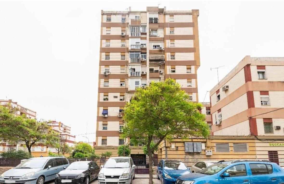 Habitaciones Privadas Con Cama Doble En Sevilla Bagian luar foto