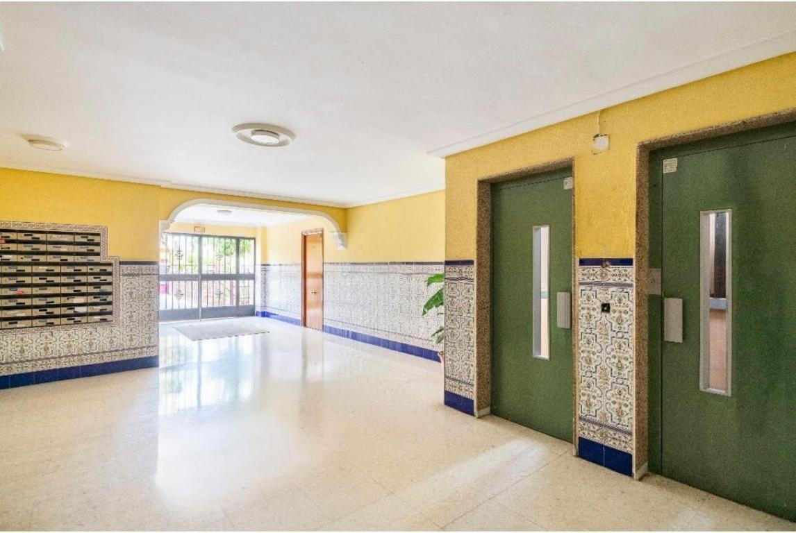 Habitaciones Privadas Con Cama Doble En Sevilla Bagian luar foto