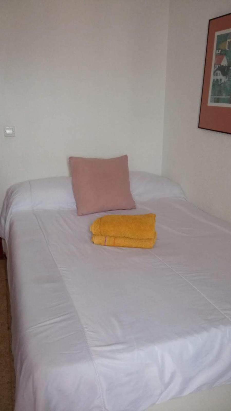 Habitaciones Privadas Con Cama Doble En Sevilla Bagian luar foto