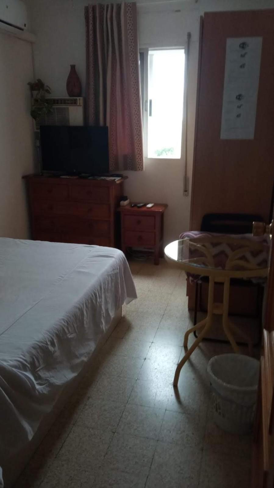 Habitaciones Privadas Con Cama Doble En Sevilla Bagian luar foto